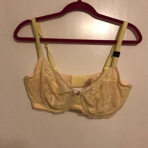 Victoria’s Secret Bra, 36 DDD Unlined Demi